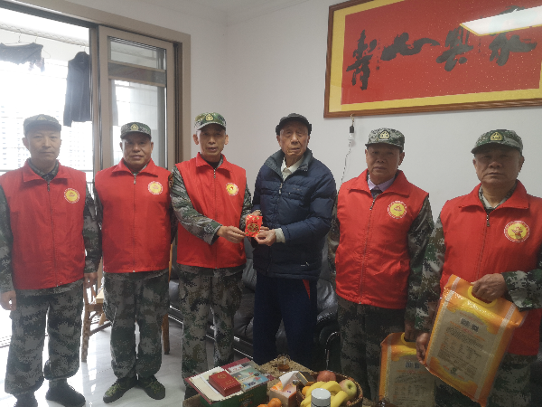南雄市退役军人志愿服务队开展春节走访慰问活动