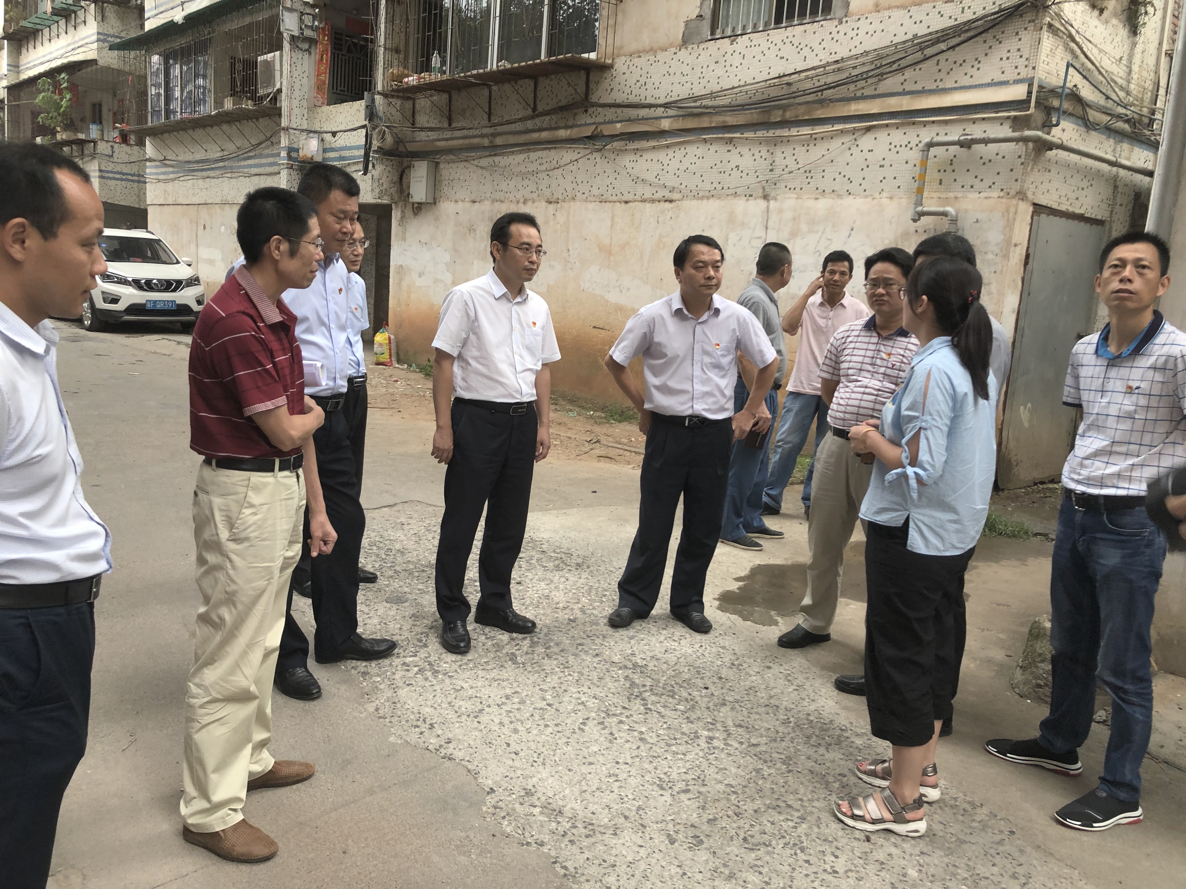 林小龙到雄州街道开展群众接访活动