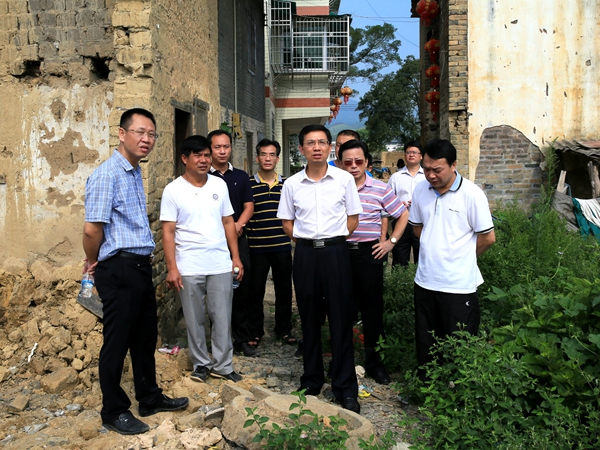 市委书记曾风保到珠玑灵潭村调研-南雄市人民政府