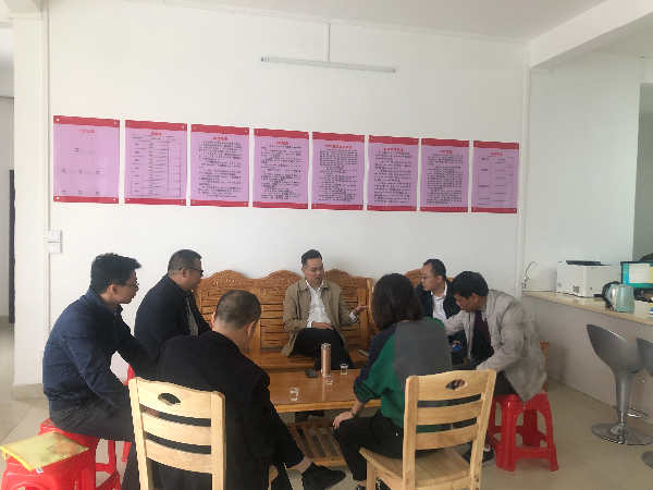 南雄要闻  11月24日下午,市人大常委会党组副书记,副主任刘发龙率队到