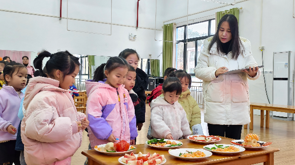 师幼评委.jpg