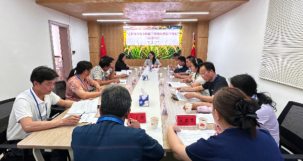 调研组召开“强化粮食安全保障,助推现代农业发展”专题座谈会.jpg